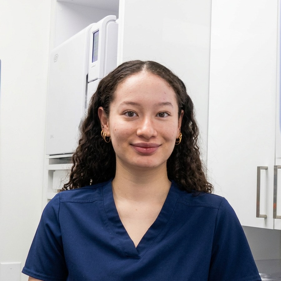 Isabelle, Sterilization Technician at Welland Dental Centre